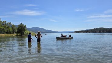 thumbnail_canoeing-kettle-falls-2